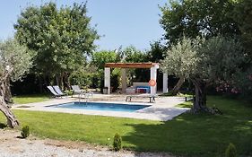 Elia Suites